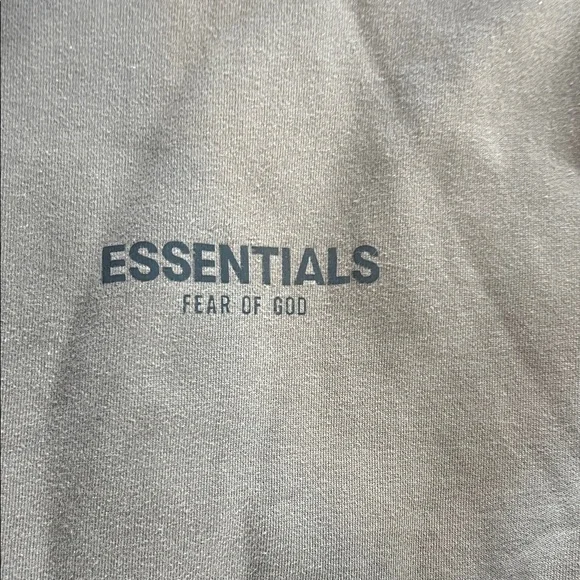 Fear of God Essentials Heather Gray Top - Picture 3 of 7